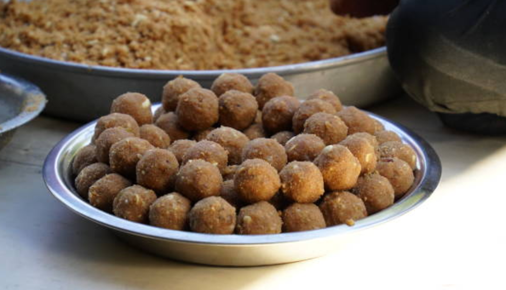 सर्दियों में सप्तधातुवर्धक पौष्टिक लड्डू 10 Screenshot 2025 0126 184755